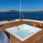 M/Y Passion Hot tub